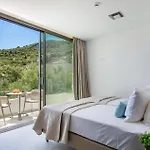 Bougainvillea Boutique 1 By Villa