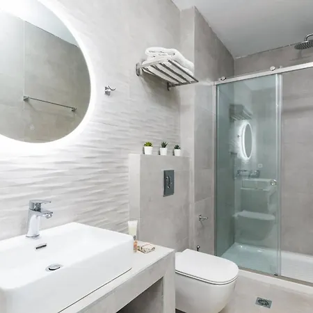 Bougainvillea Boutique 1 By Marathiás